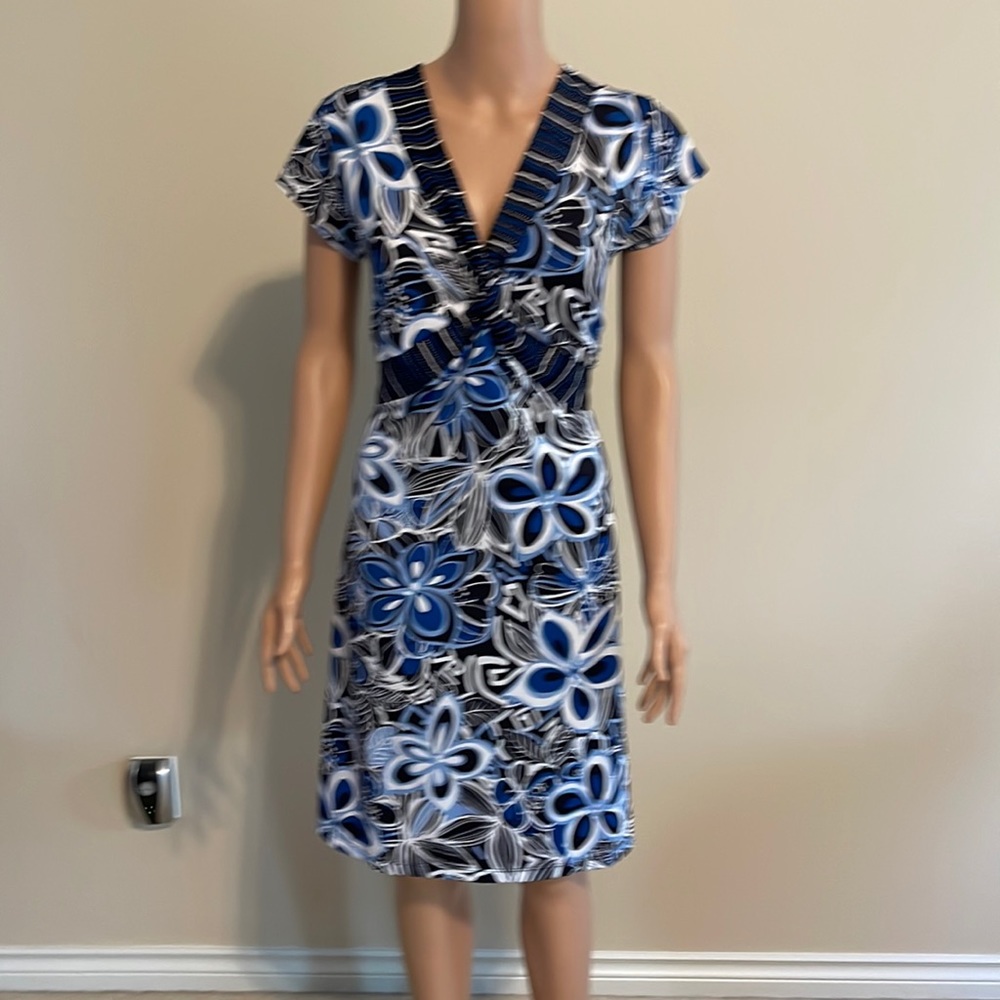 Notations blue/ white midi summer dress size small